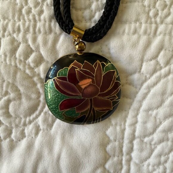Vintage Cloisonne Lotus Pendant Necklace - Picture 2 of 4